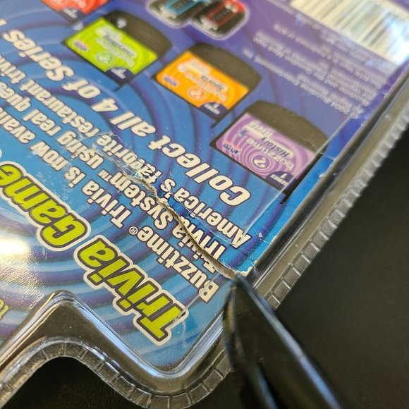 Cadaco Buzztime Wireless White Controller & 2 Game Cartridges Sports/Everything - Picture 3 of 3